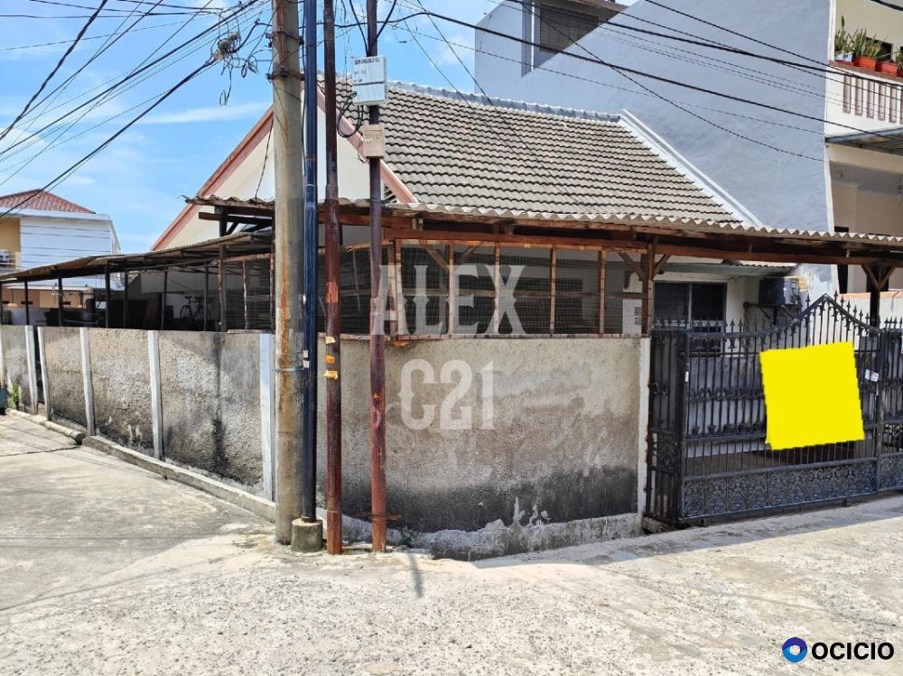 dijual rumah B U perum daan mogot estate (hitung tanah saja), jak bar