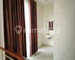thumbnail-one-gate-system-rumah-2-lantai-jambangan-town-house-surabaya-9