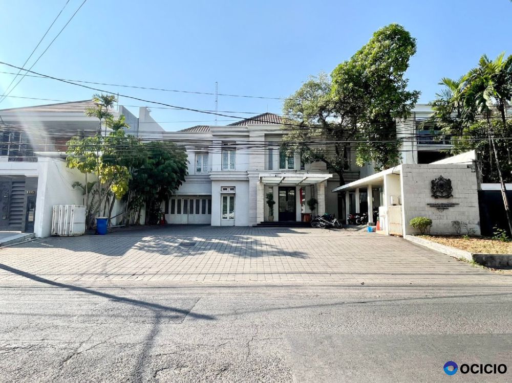 Dijual Rumah Ex Kantor Mewah WR Supratman Surabaya Siap Pakai