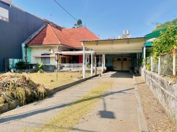 Dijual Rumah Untung Suropati Surabaya Hitung Tanah