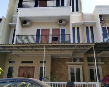 Di Jual Rumah dalam Cluster 3 Lantai di Ciledug, Tangerang.