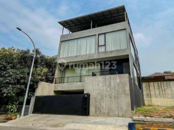 Jual Cepat Rumah Mewah Industrial Di Permata Buana Jakarta Barat