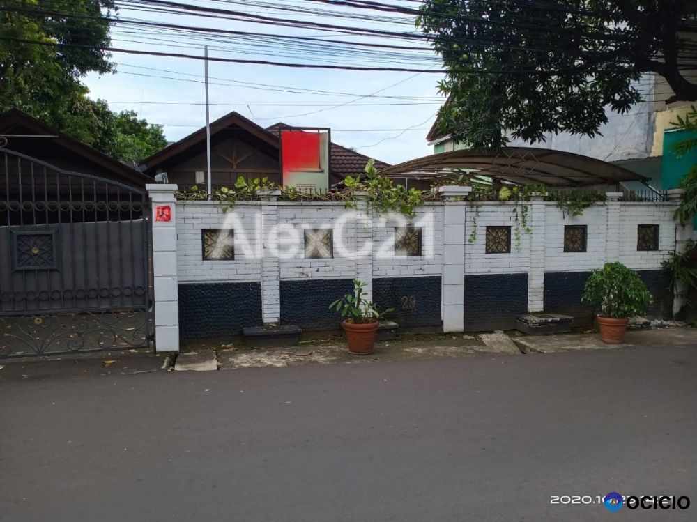 Dijual Rumah cantik (hitung tanah saja) di Mampang Prapatan