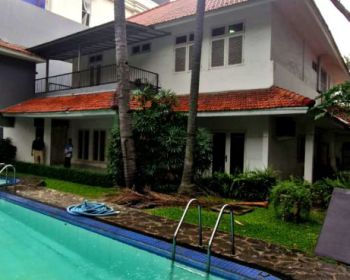 Dijual Cepat Rumah di Jln Solo, Menteng, Jakarta Pusat