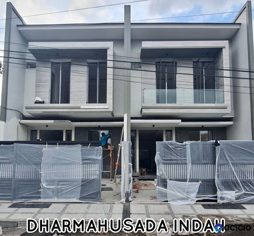 Dijual Rumah Dharmahusada Indah Surabaya