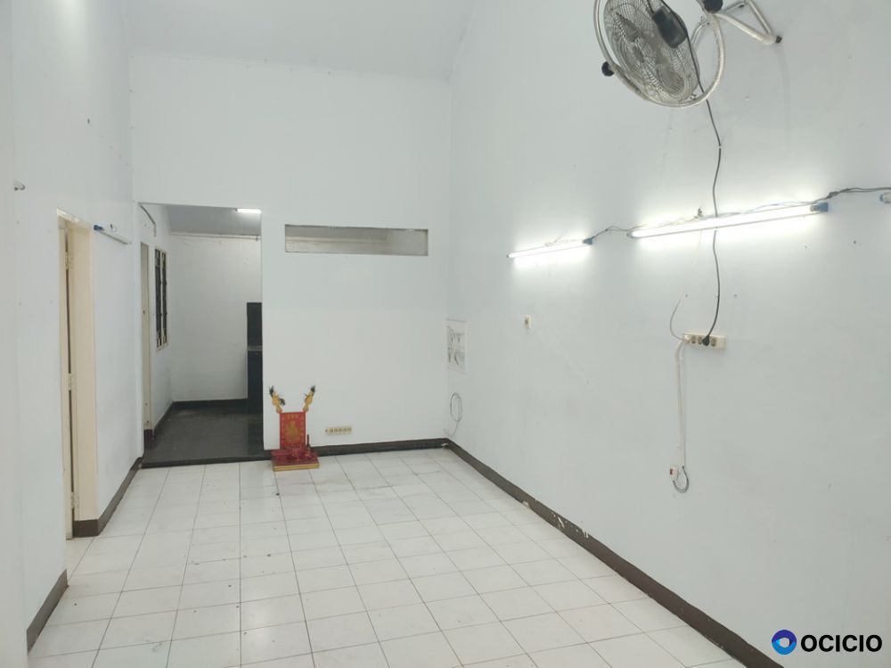 Disewakan Rumah 1 Tingkat di Komplek Cemara Asri