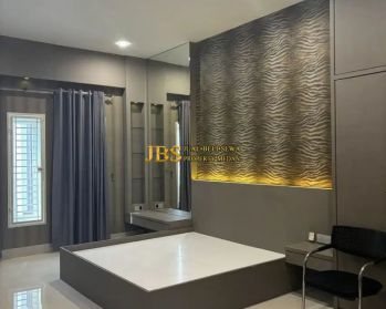 Dijual Villa 3,5 Tingkat di Komplek Grand Cemara Asri Medan