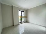 thumbnail-dijual-villa-siap-huni-di-komplek-citraland-helvetia-type-florence-13