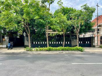 Dijual Rumah Jl Kartini Surabaya