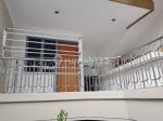 thumbnail-rumah-bagus-siap-huni-manyar-kertoadi-sudah-renov-surabaya-0