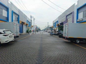 Gudang Bagus Di Pergudangan Tritan Point Gedangan Sidoarjo