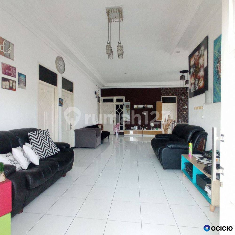 Rumah di Rungkut Barata  Modern American Style