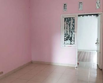 Rumah depan taman dan mushola Vila rizki ilhami tangerang