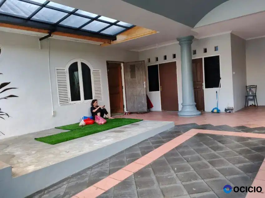 Rumah luas vila ilhami Karawaci Tangerang