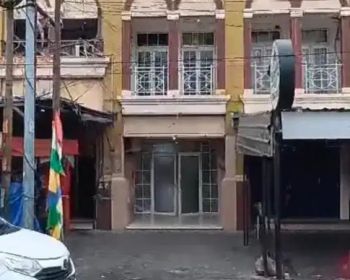 Dijual ruko 4 lantai HGB kondisi bagus di bulevard galaxy