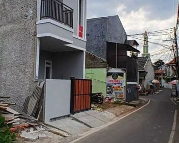 Dinual Rumah 2 Lantai Dijakarta Timur
