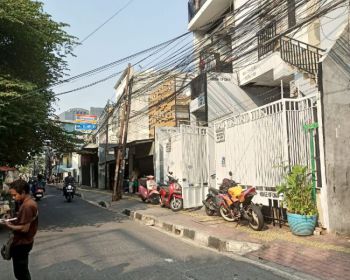 Dijual Rumah Kost di Tanjung Duren Utara, Jakarta Barat