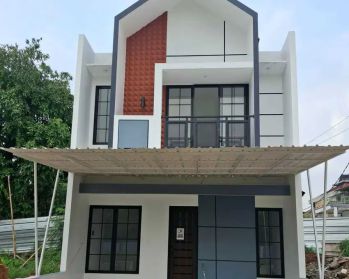 Rumah Komplek 2 Lantai Dijakarta Timur