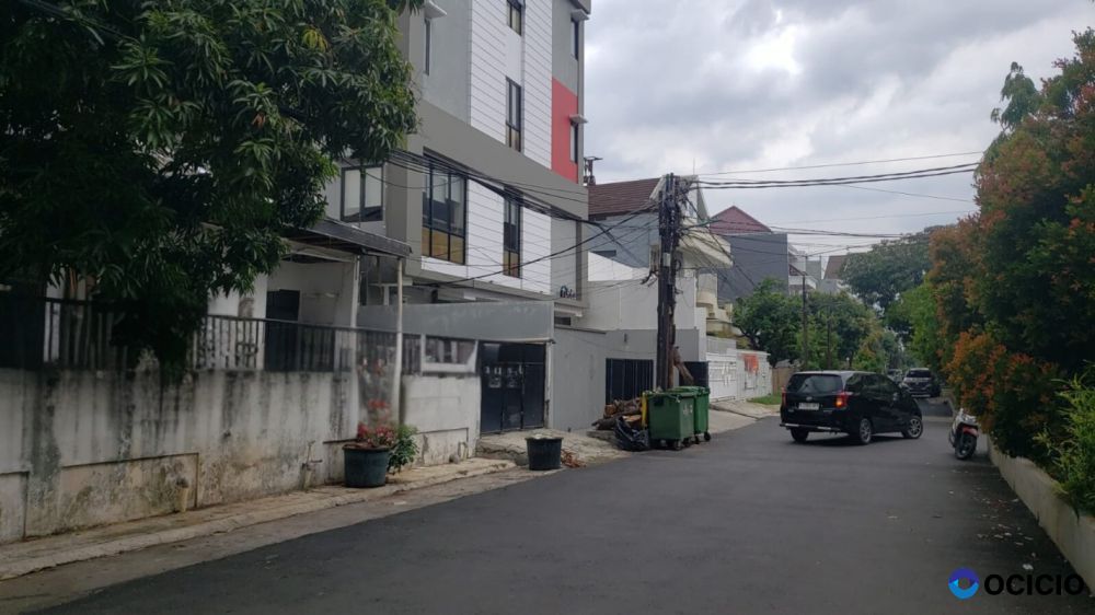 Dijual Rumah di Jl. Pluit Permai, Jakarta Utara