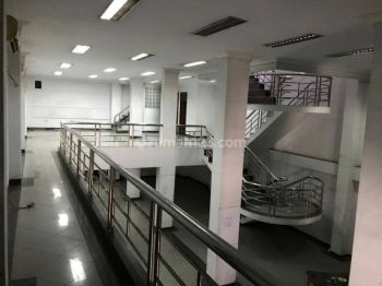 Disewakan Ruko Gandeng di Jl. KH Hasyim Ashari, Petojo Utara, Gambir