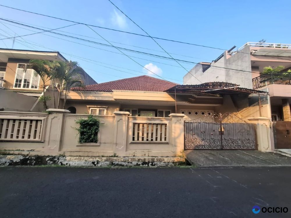Dijual Rumah Siap Huni di Kebun Jeruk dekat Mall,Kampus, Tol, RS