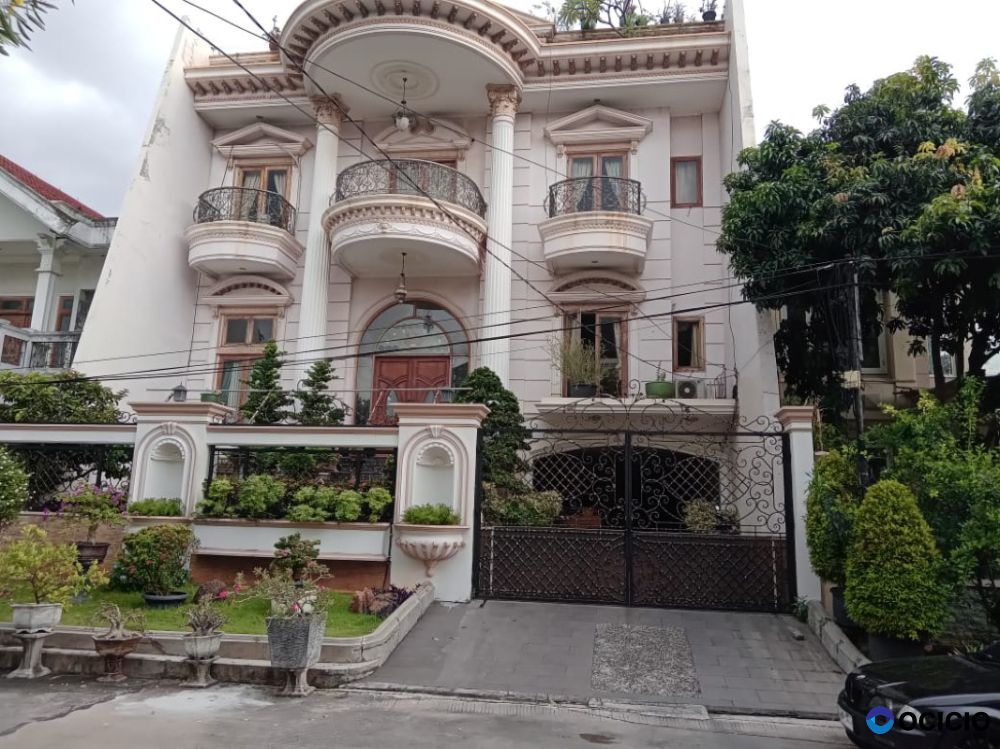 Dijual Rumah Exclusive di Komplek Pluit Putri