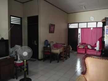Dijual Rumah Daerah Kebun Jeruk dekat Mall, Kampus, Tol, RS