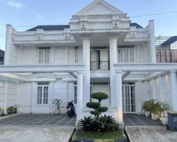 Disewakan Rumah Mewah di Bandung, Komplek Batununggal - American Style