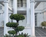 thumbnail-disewakan-rumah-mewah-di-bandung-komplek-batununggal-american-style-1
