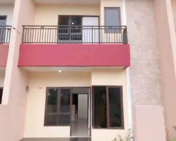 Rumah 2 lantai, Harga 700 Jutaan, ready stock, dekat mall & pusat pertokoan.